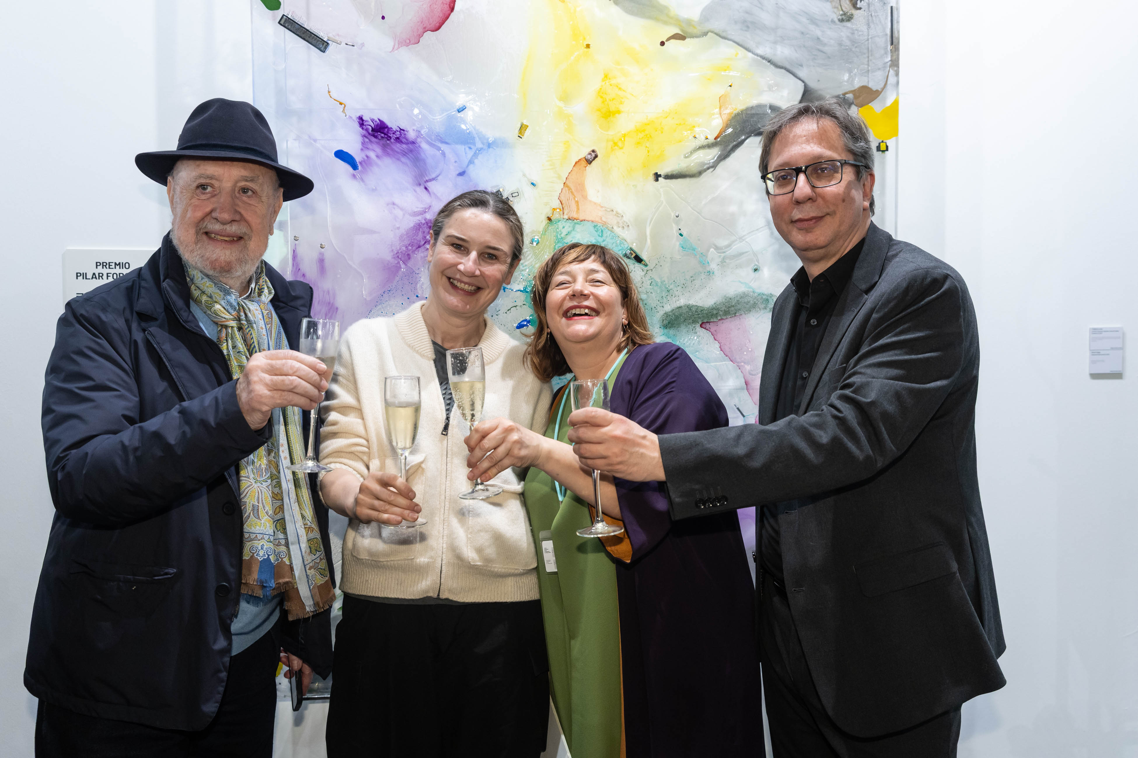 cristina-lucas-gana-el-premio-pilar-forcarda-arcomadrid-2026